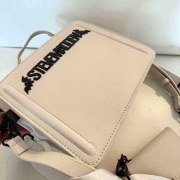 NWT STEVE MADDEN BEVELYN BATS SATCHEL CROSSBODY BAG W CREDIT CARD CASE CHALK - Picture 6 of 9